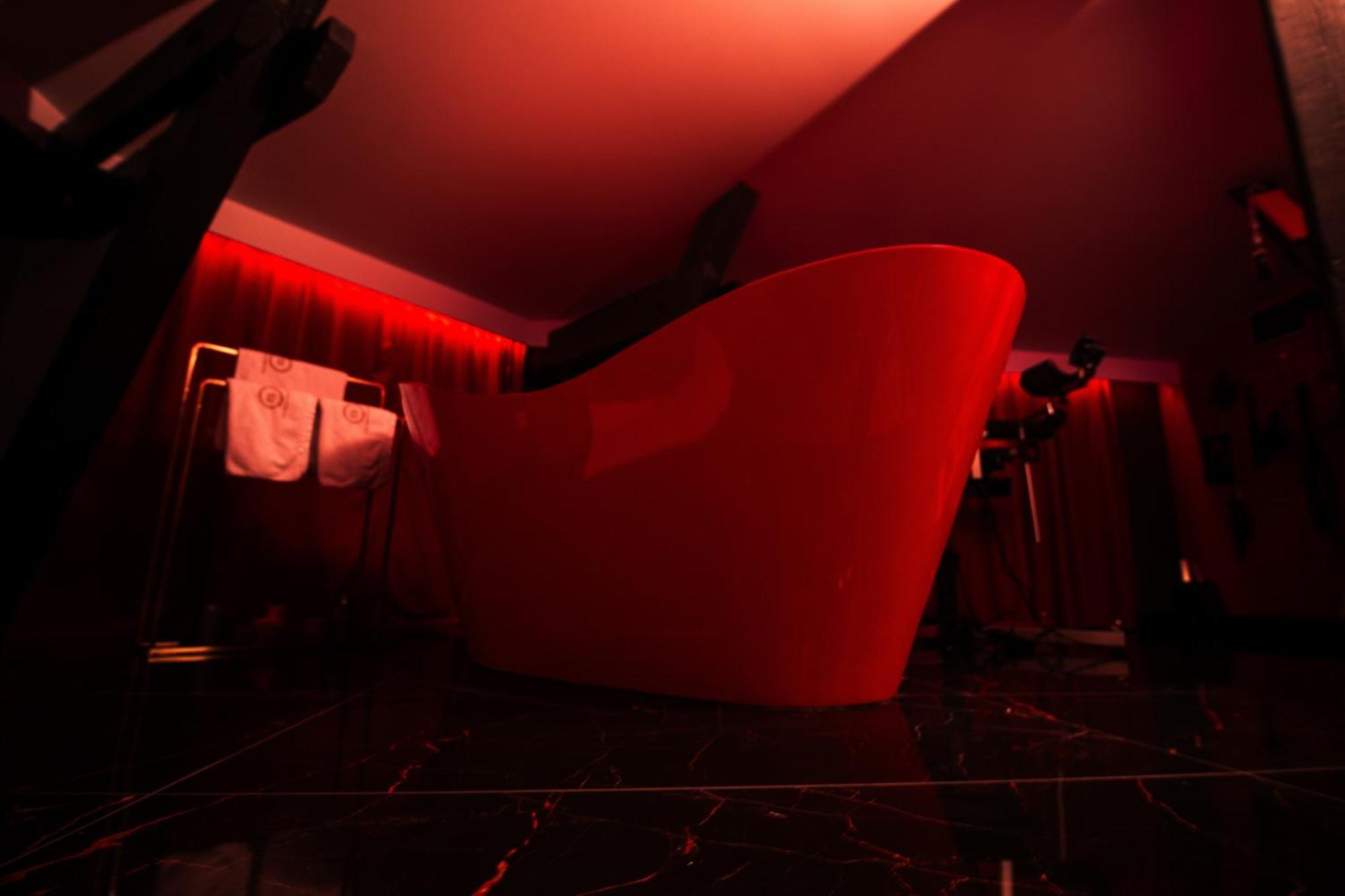 Red Palace Bdsm