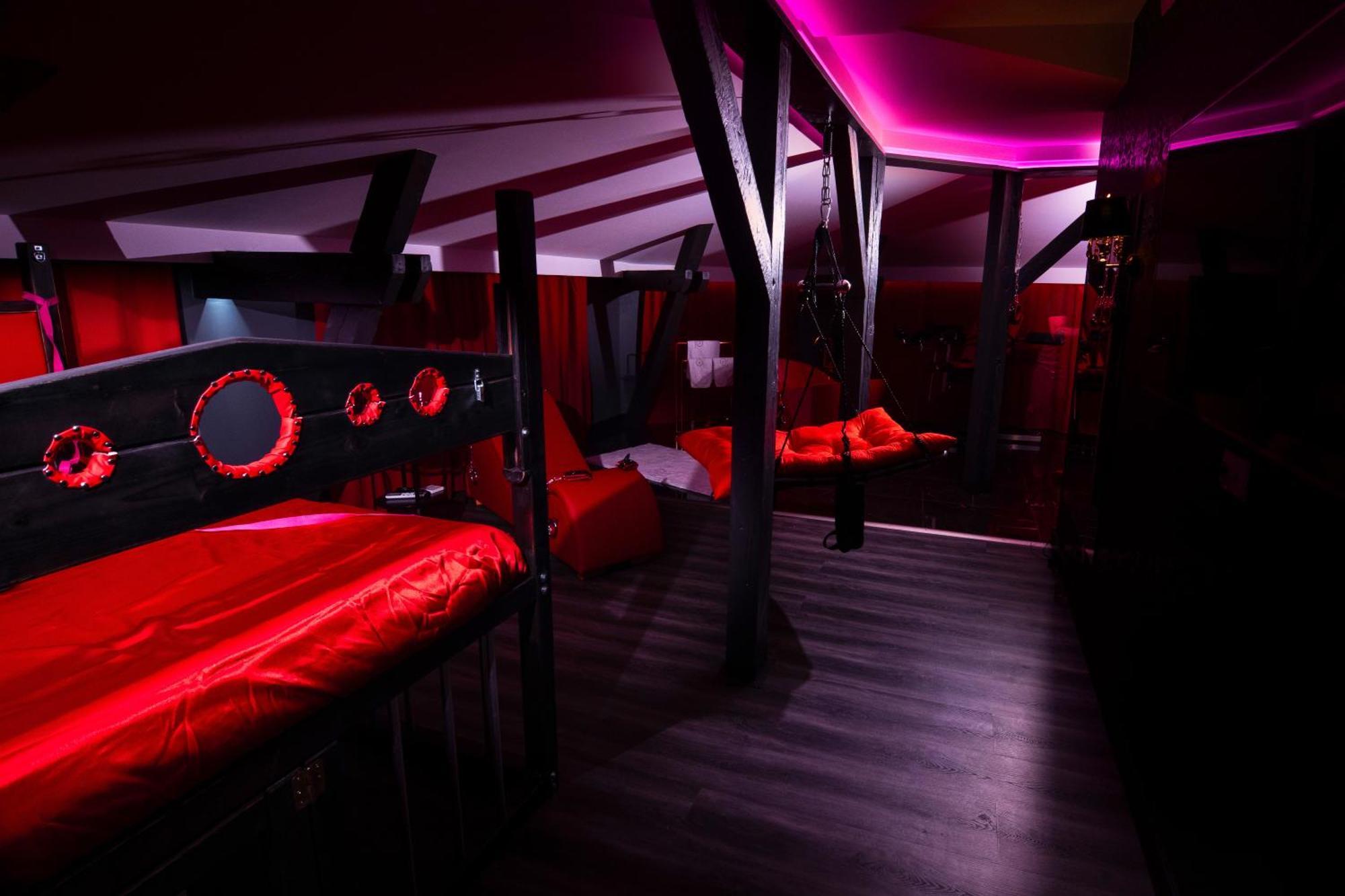 Red Palace Bdsm Apartment